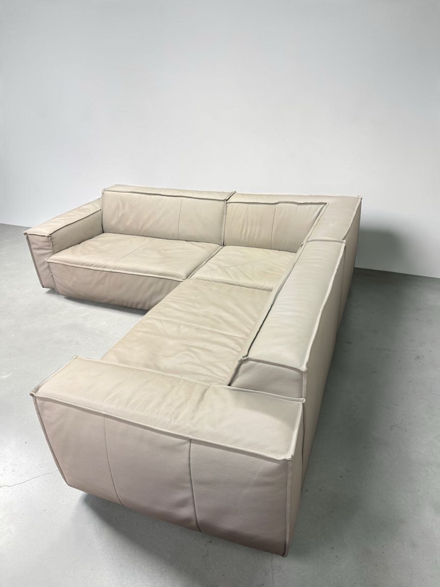 Sofas: Ecksofa aus hellgrauem Echtleder – D'occasion à Bachenbülach par Sofalab.swiss 2