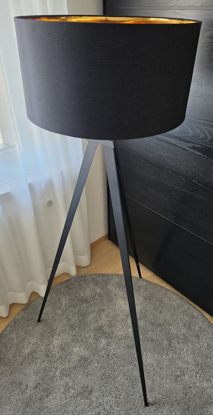 Lampen: Stehlampe Tripod  – Neu (gemäss Beschreibung) aus Boniswil von Braaap1312 1