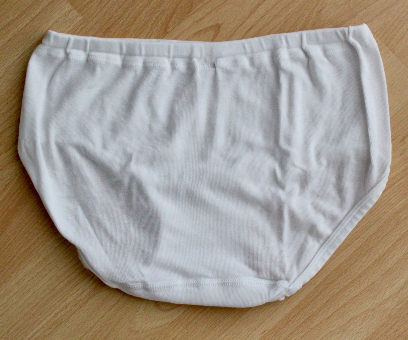 Ellen Amber Altra biancheria intima: 4 x Slip Ellen Amber Gr. 38 – Usato da Münchenstein venduto da ribriser 1