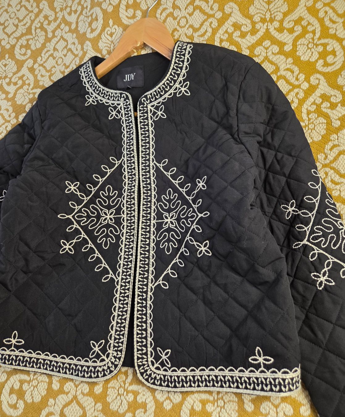 JDY Giacche: Gesteppter Blazer von JDY – Usato da Leissigen venduto da ali_k9v8 1