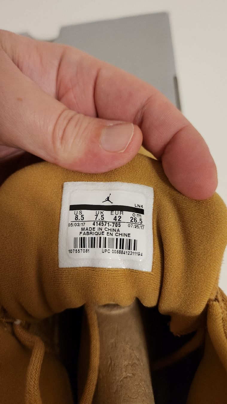 Jordan Scarpe da uomo: Jordan Retro 13 NEU in Gr. 42 – Nuovo e nell'imballaggio originale da Unterentfelden venduto da Master-Watch 8