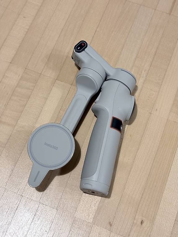 Altri Accessori: Insta360 Flow 2 Pro Creator Kit – Usato da Zürich venduto da h4llo
