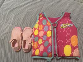 Badeschuhe und Schwimmweste Swim Safe ABC