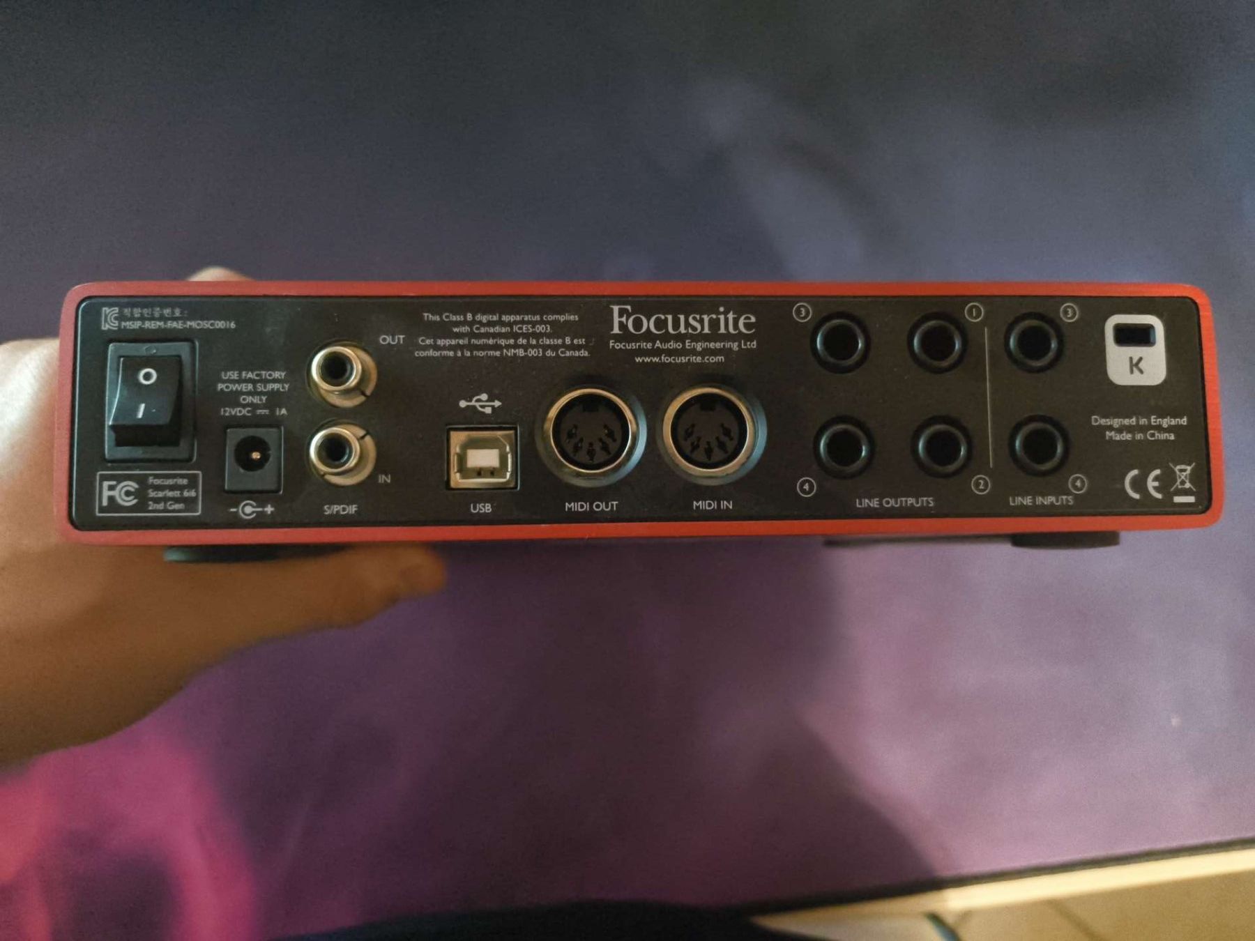 Focusrite Attrezzatura per studi di registrazione: Focusrite Scarlett 6i6 2e Génération – Usato da Savigny venduto da Seb_D 1