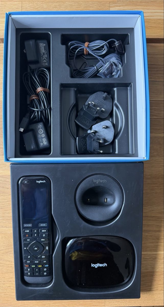 Logitech Fernbedienungen: Télécommande universelle Logitech Harmony Elite – Gebraucht aus Pontenet von Syxprod 2