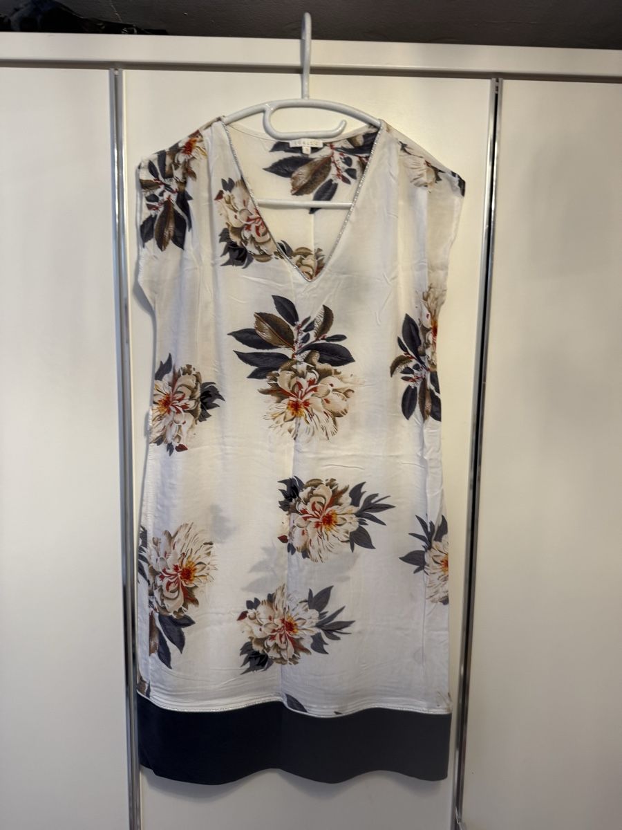 Kleider: Damen Kleid Gr.S – Gebraucht aus Pfungen von Outlet64
