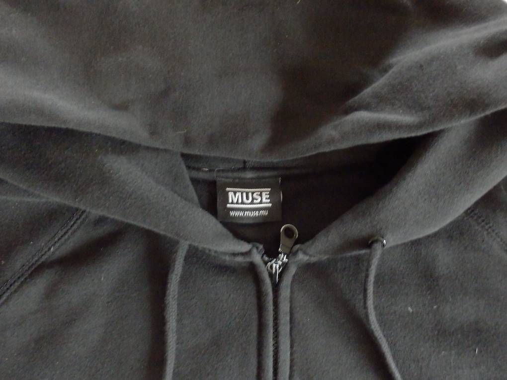 Maglioni & Felpe: Hoodie Officiel de Muse – Usato da Hauterive NE venduto da Davidsonson 2