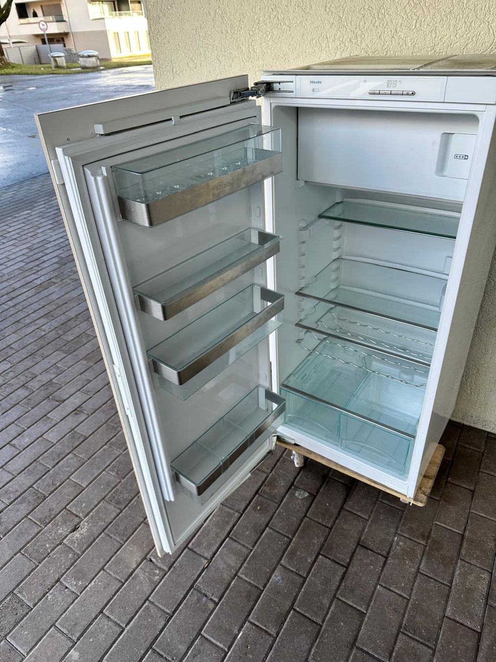 Miele Frigoriferi: Kühlschrank Einbaukühlschrank Miele – Usato da Spreitenbach venduto da Space_X 6