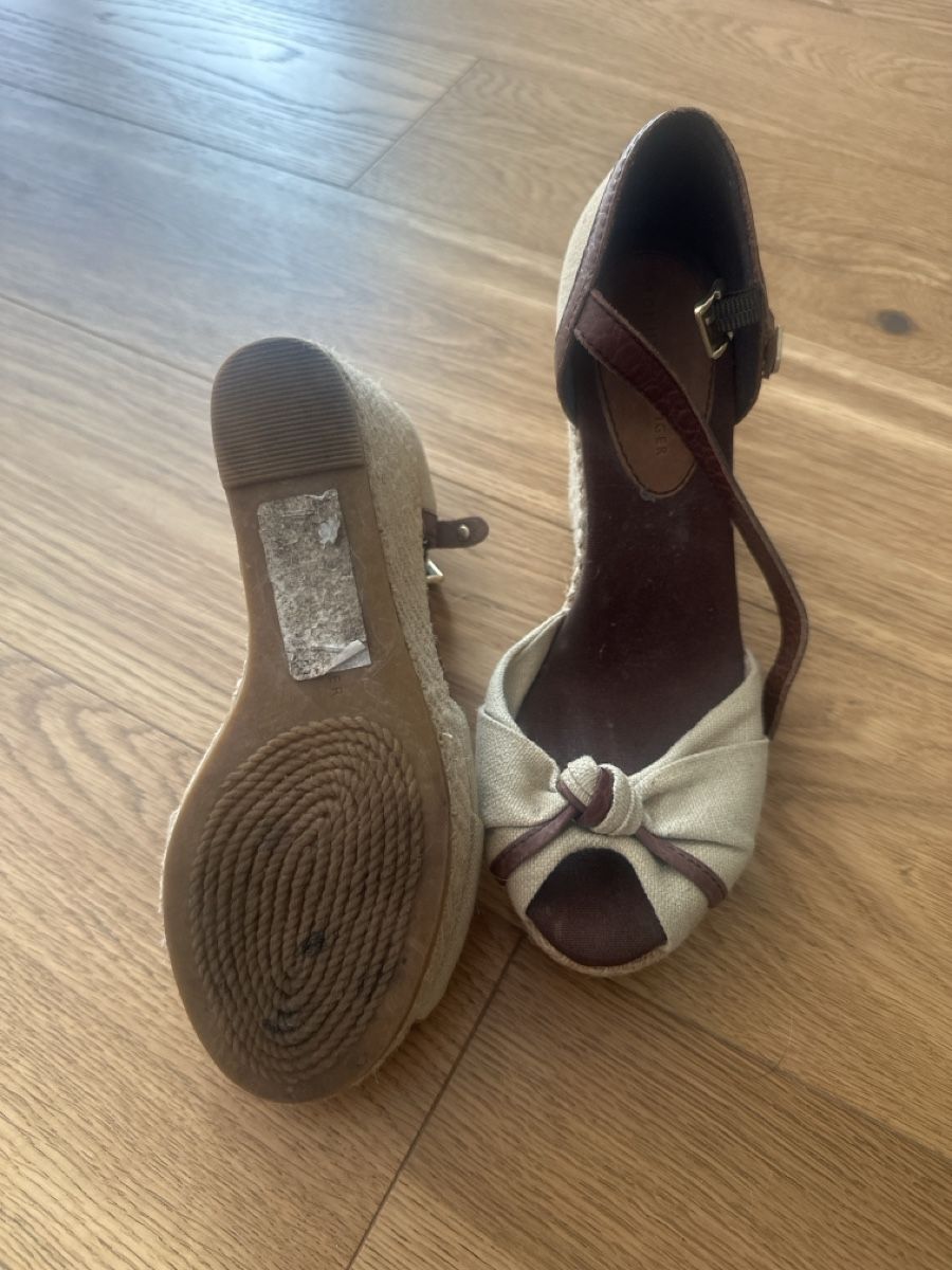 Tommy Hilfiger Damenschuhe: Tommy Hilfiger Wedges beige 37 Sandale – Neu (gemäss Beschreibung) aus Pfaffhausen von Klaras_second_hand 2