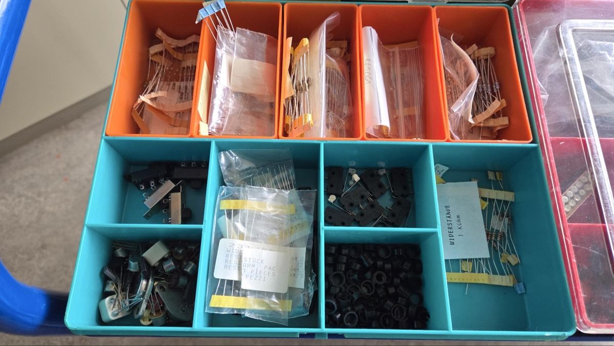 Composants électroniques: Elektro Set – D'occasion à Thalheim AG par wernliegg 1