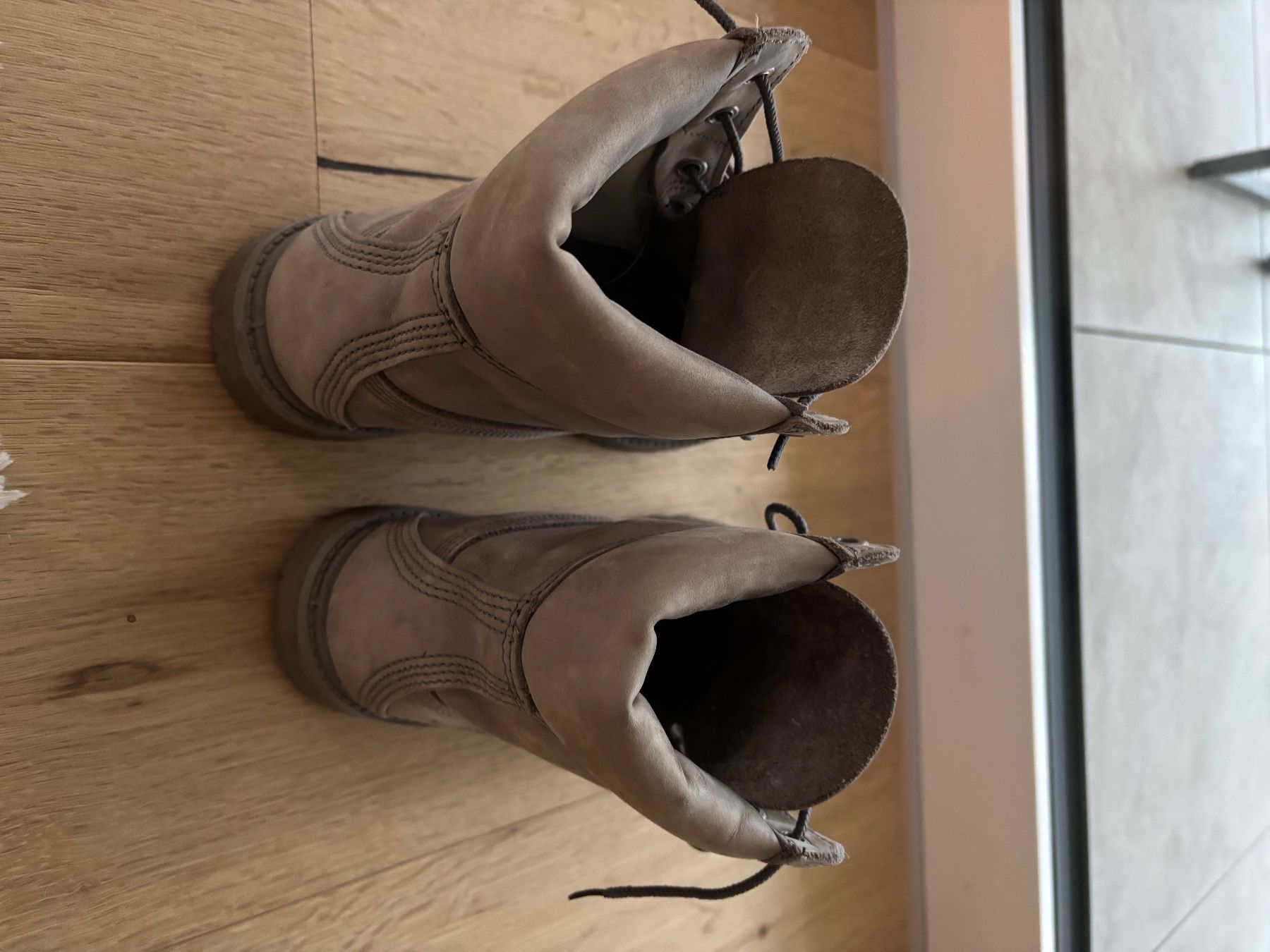 Timberland Scarpe da uomo: Timberland Boots / Lederschuhe grau – Usato da Winznau venduto da Lauralavera1 1