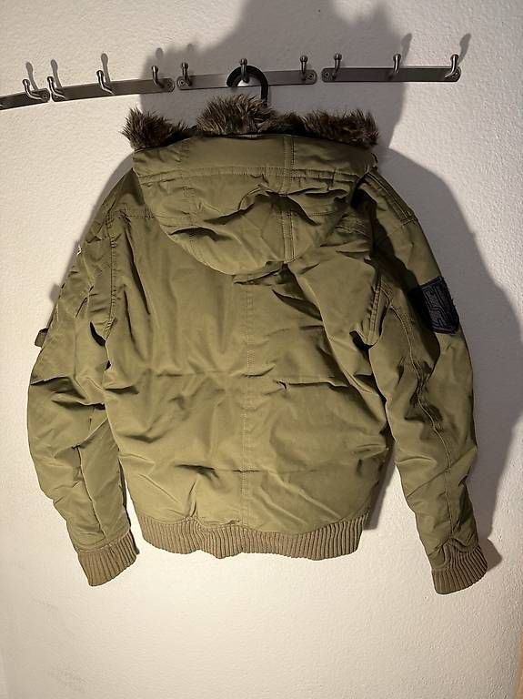 Jacken: Winterjacke Levi's Grösse M – Gebraucht aus Zürich von joe_9lm9 2