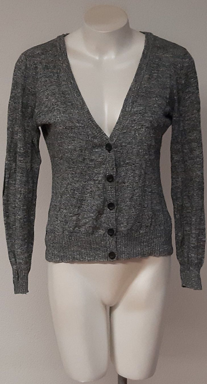 H&M Top: H&M V-Ausschnitt Strickjacke Grau Gr.38 – Nuovo (secondo la descrizione) da Seuzach venduto da VT-Collections2