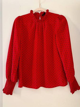 Hallhuber Bluse mit Rot / Schwarz Punkten. Größe 34 (EU).