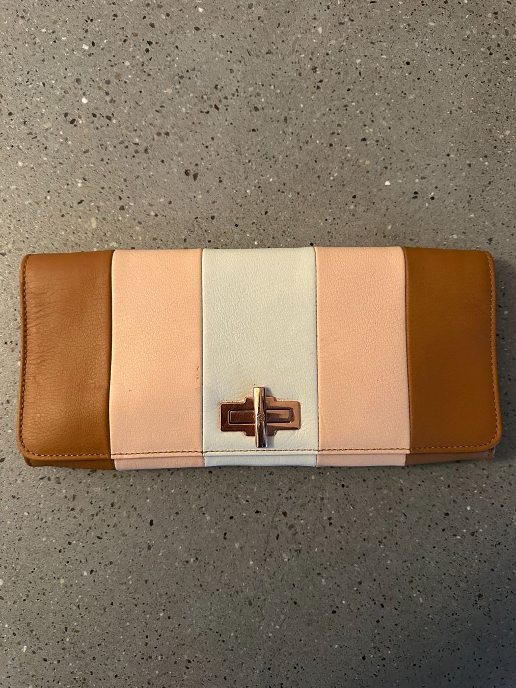 Navyboot Sacs femmes: Navyboot Clutch - guter Zustand – D'occasion à Zürich par justyna.k