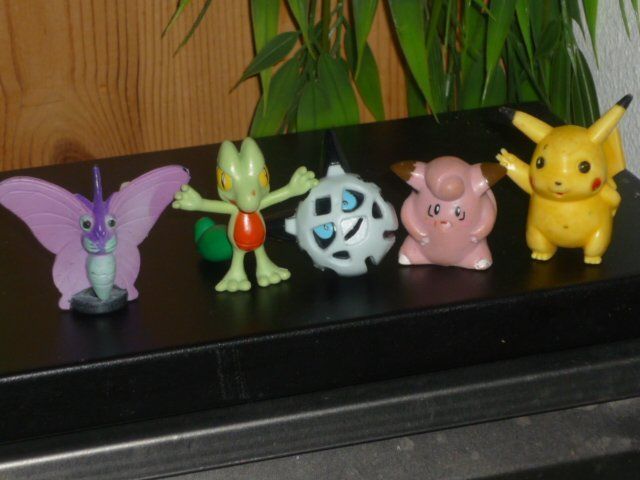 Pokémon Figuren: POKÈMON 5 STK. – Gebraucht aus St.Gallen von Anso 1