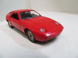 PORSCHE 928  CARMEN  ROT  1:43  SOLIDO  FRANCE  VOLLMETAL