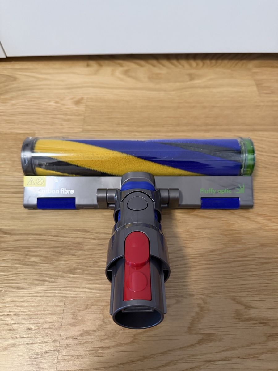Dyson Sonstiges für Haushalt & Wohnen: Dyson V15 brosse laser – Neu (gemäss Beschreibung) aus Meyrin von SA_3006 1