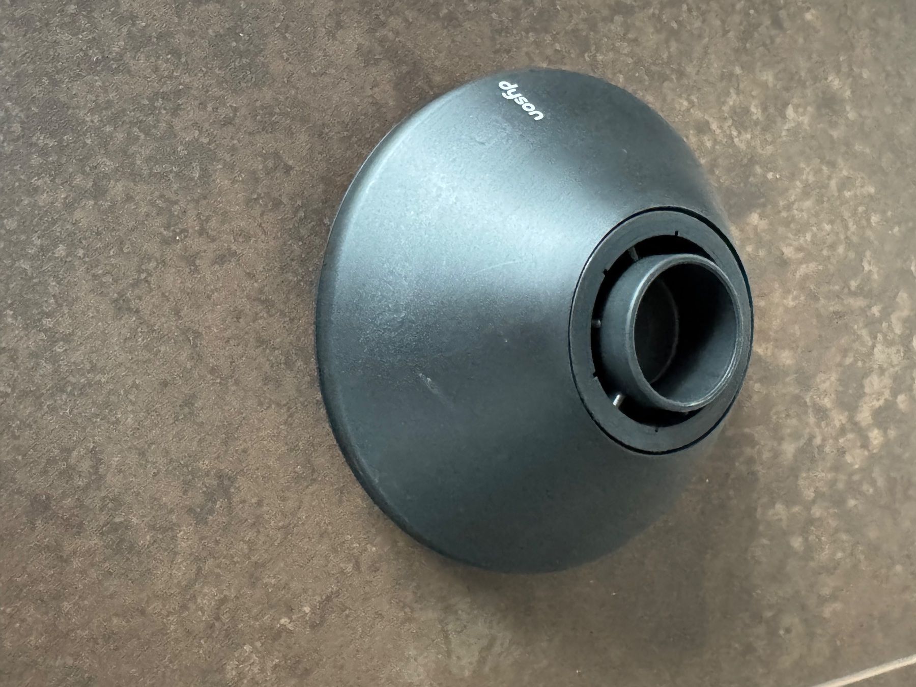 Dyson Föhn: Dyson Föhnaufsatz – Neu (gemäss Beschreibung) aus Bern von mar_9jmd 1