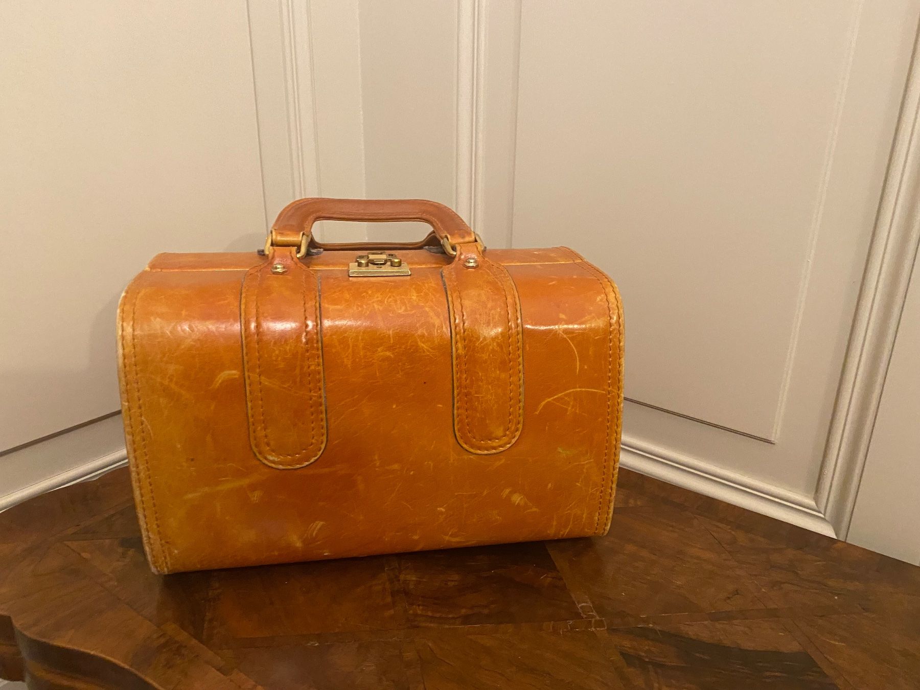 Taschen: Kultige Kosmetiktasche Vollleder – Gebraucht aus Fribourg von geraldine132 3
