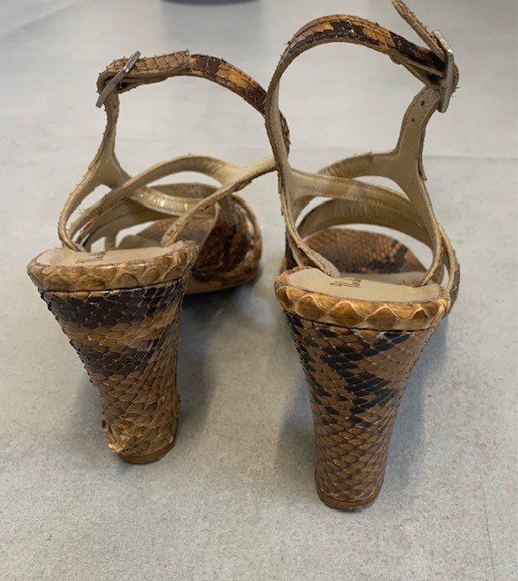 Scarpe da donna: Sandales en cuir de python véritable de la marque Kalliste – Nuovo (secondo la descrizione) da St-Aubin-Sauges venduto da Juliezan 6