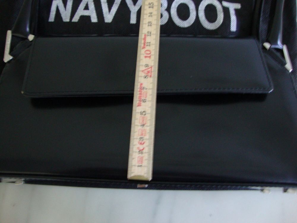 Taschen für Damen: Navyboot Tasche – Neu (gemäss Beschreibung) aus Stettlen von wrann 5