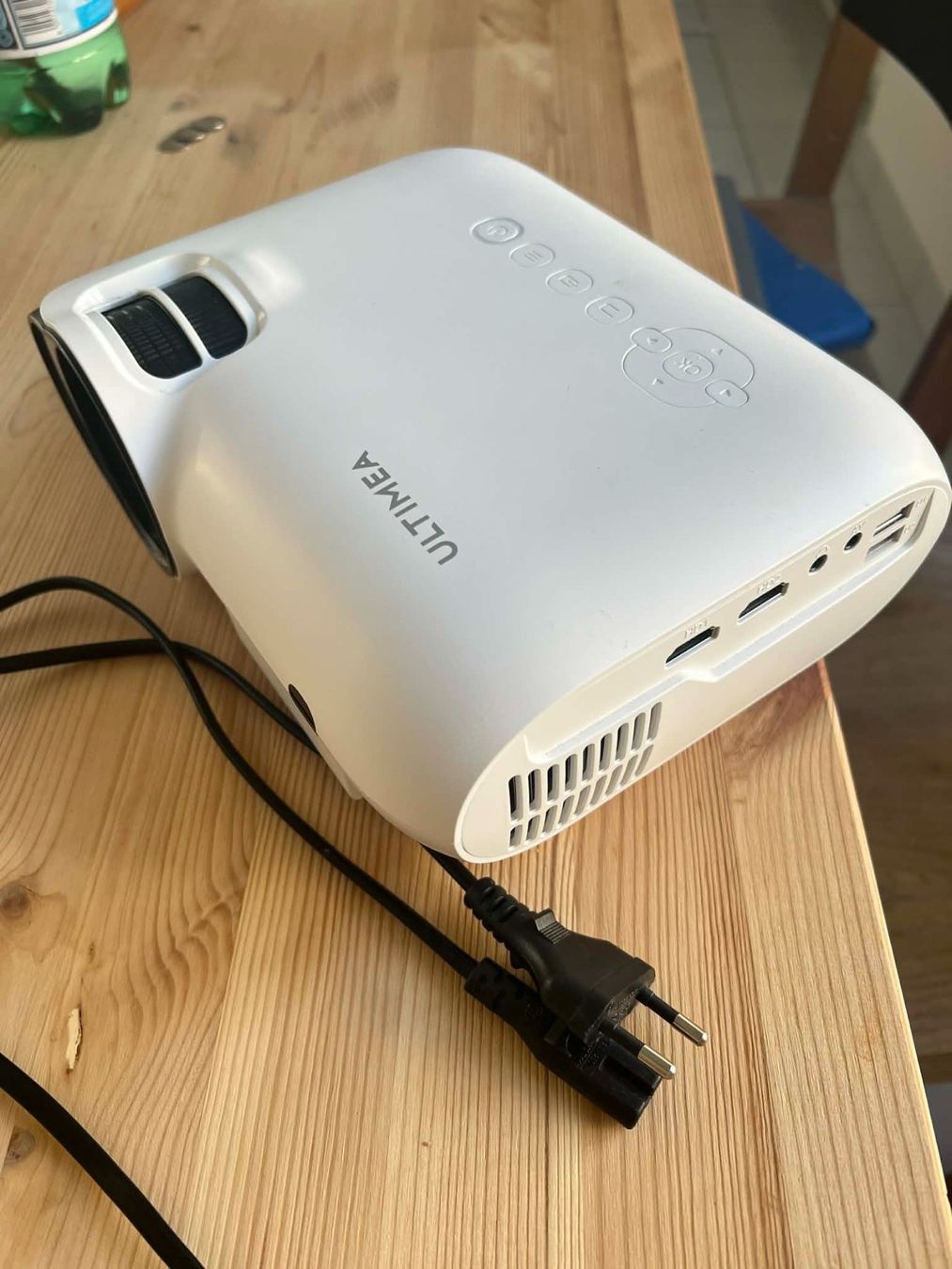 Proiettori: Ultimea Beamer / Projector – Usato da Zürich venduto da kro_fkt2 3