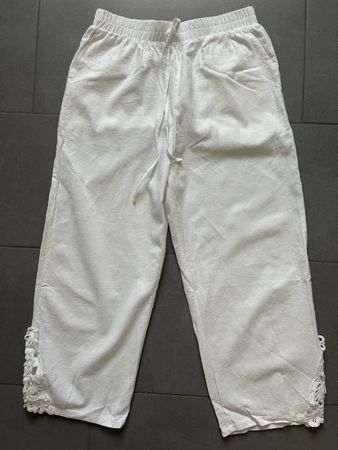 Sommerhose Weiss Gr.L mit Spitze, NEU