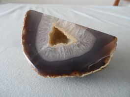 Schöne Achatgeode Buchstütze/Deko