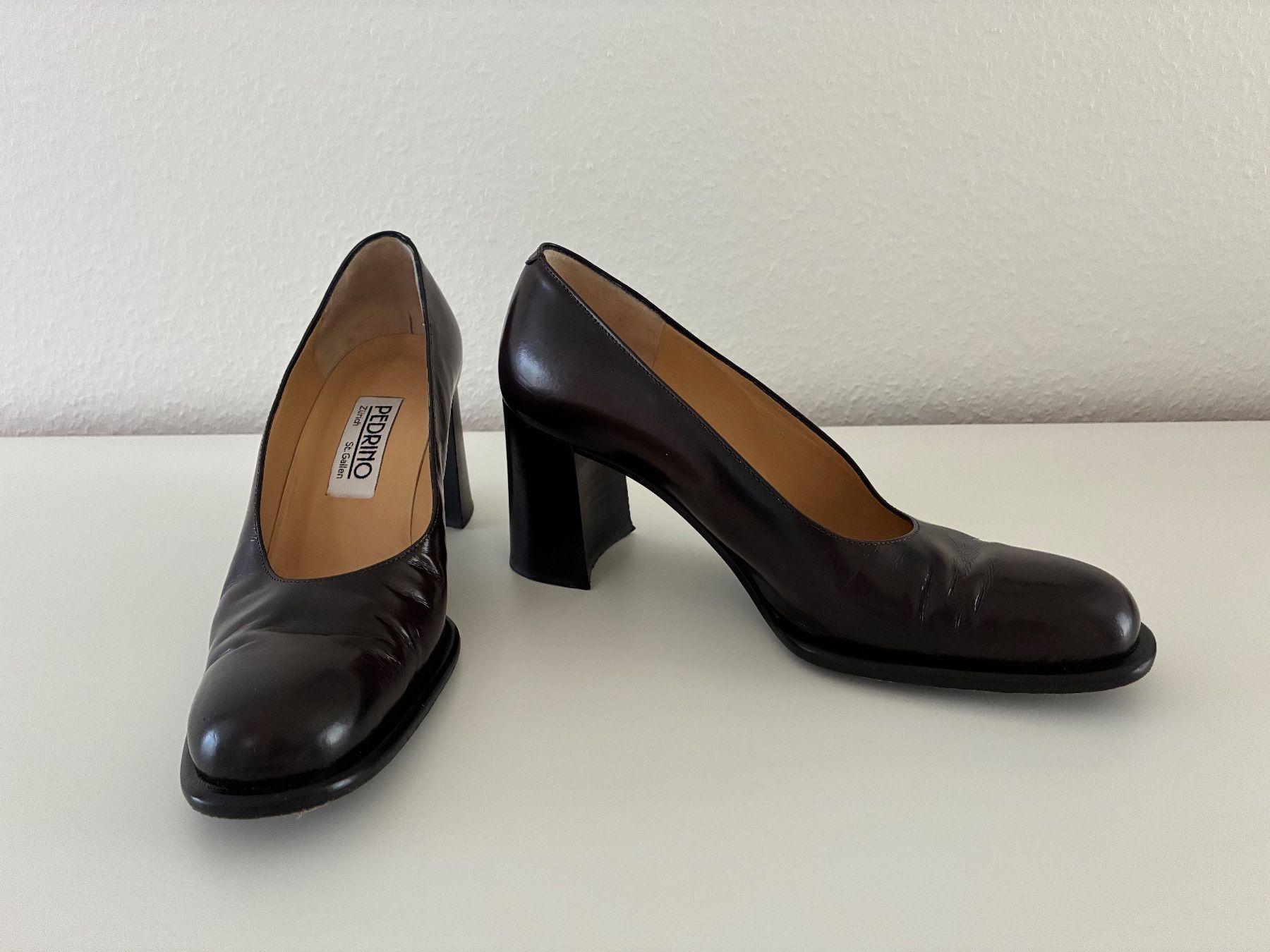 Damenschuhe: Pumps in aktueller Herbst-/Winterfarbe – Gebraucht aus Zürich von SOMO120 1