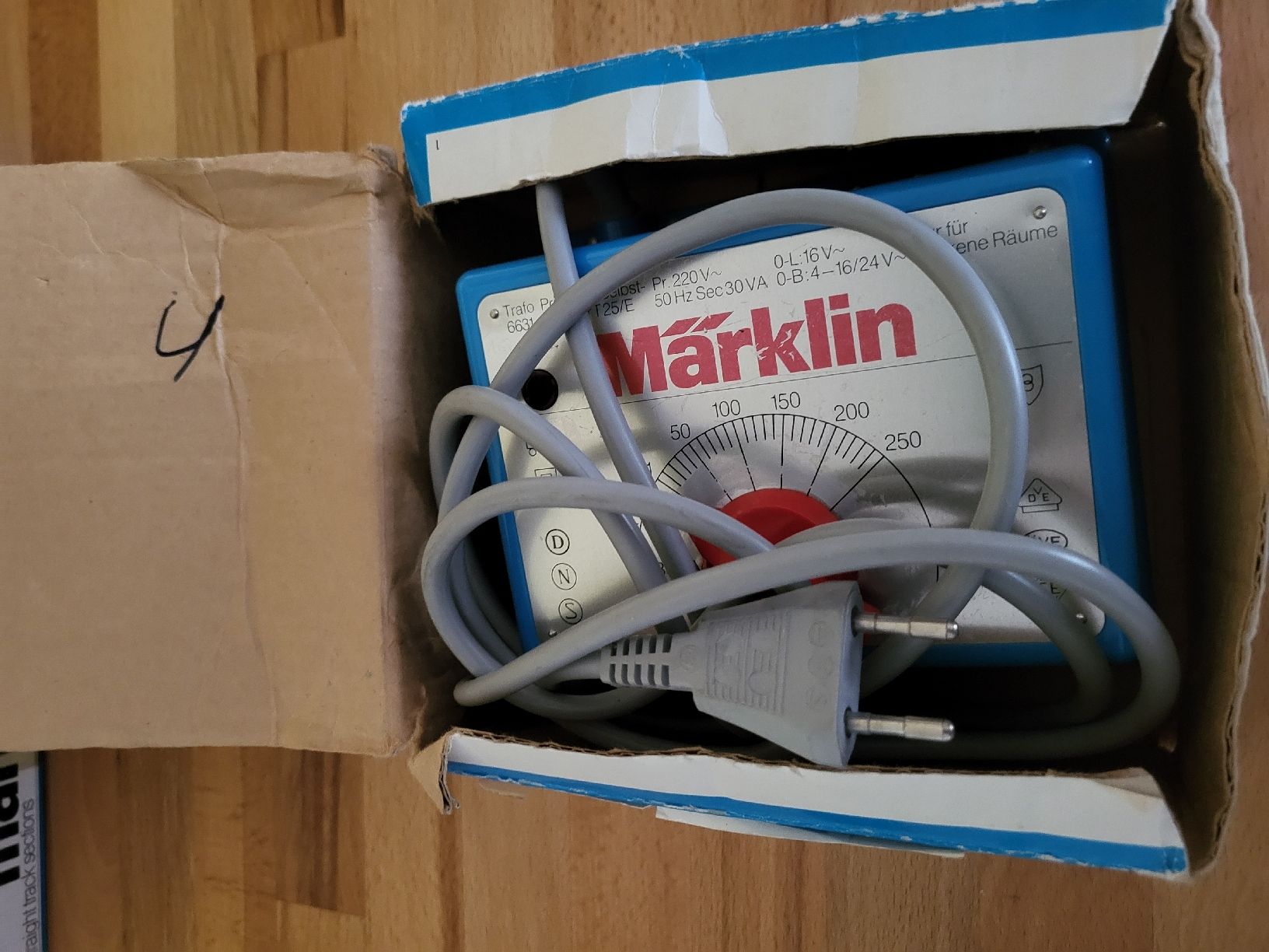 Märklin Modellini di ferrovie: Märklin-Set – Usato da Möriken AG venduto da Vandine 9