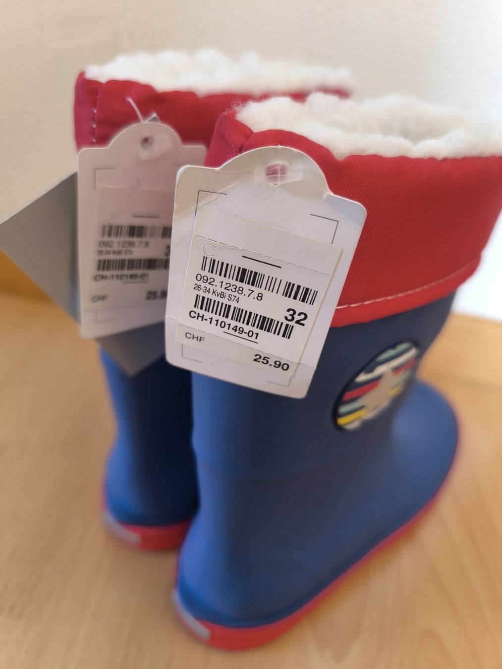Herrenschuhe: bottes neuves fourrées 32 – Neu und originalverpackt aus Arnex-sur-Orbe von mbd_mz2f 2