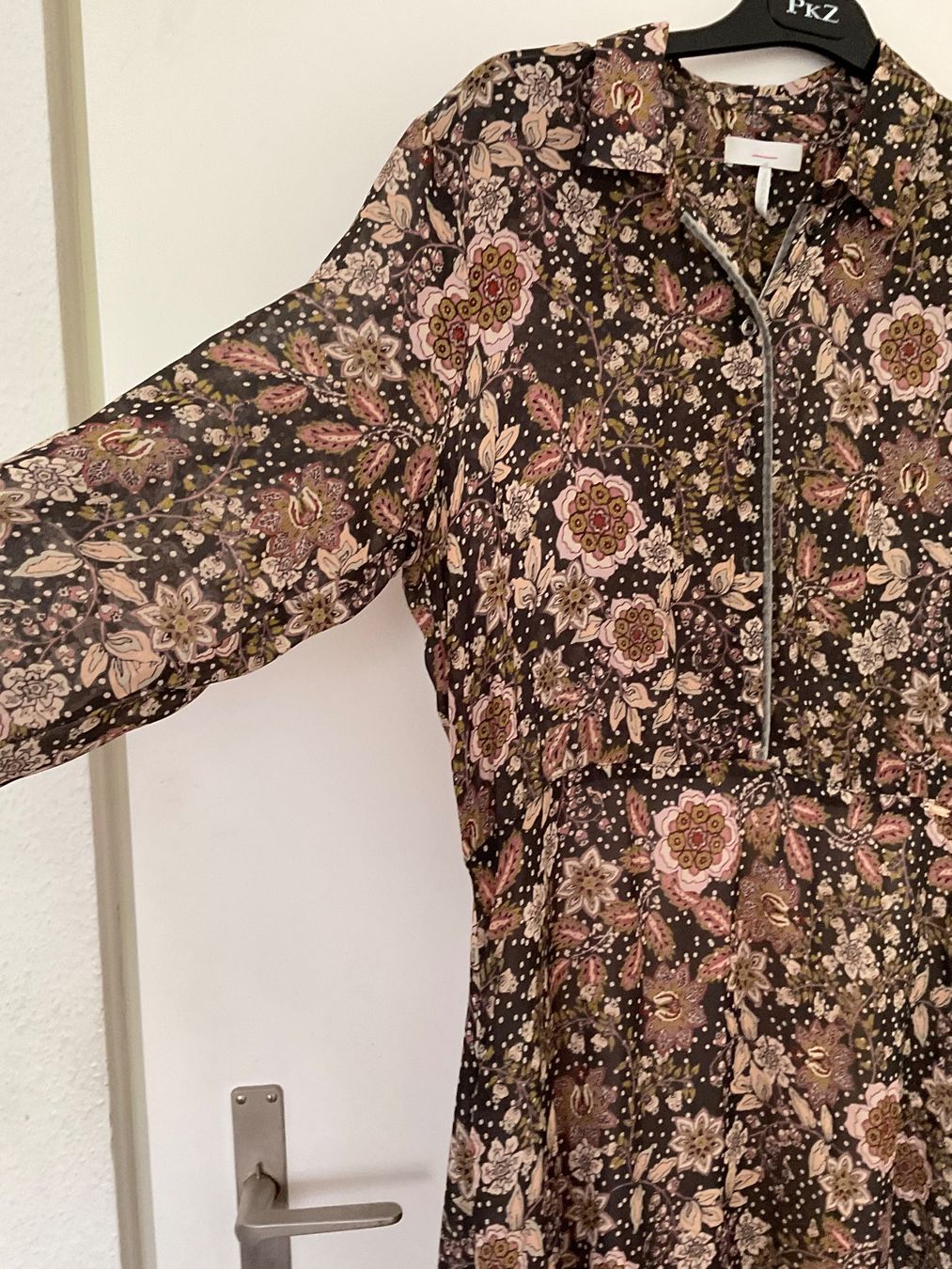 Cinque Kleider: CINQUE Midi Kleid Gr 38 braun mit Taschen – Gebraucht aus Urdorf von alda02 2