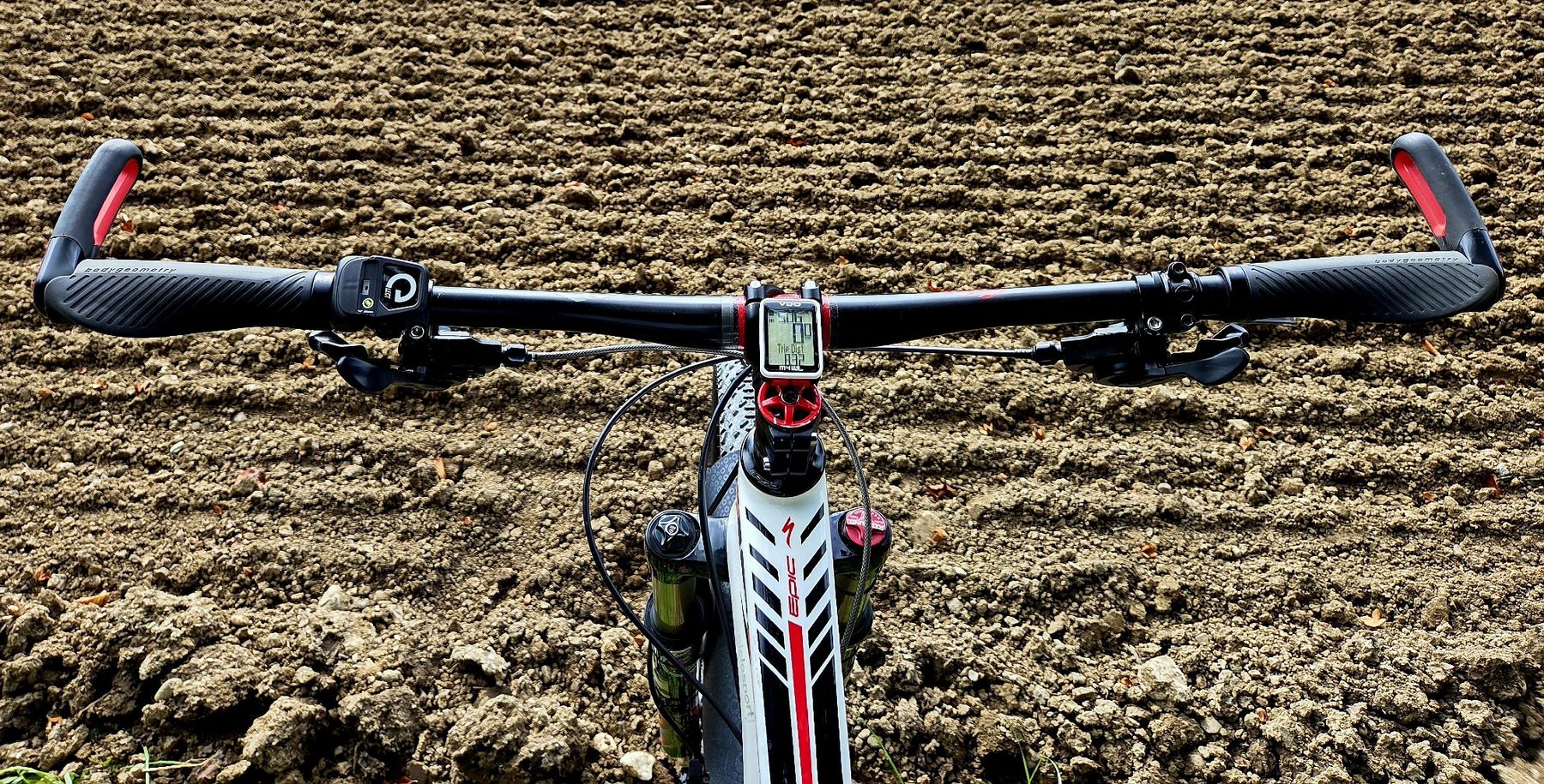 Specialized Vélos: MTB Fully Specialized Epic Expert Carbon 29 – D'occasion à Winterthur par TheMatrixHasYou 4