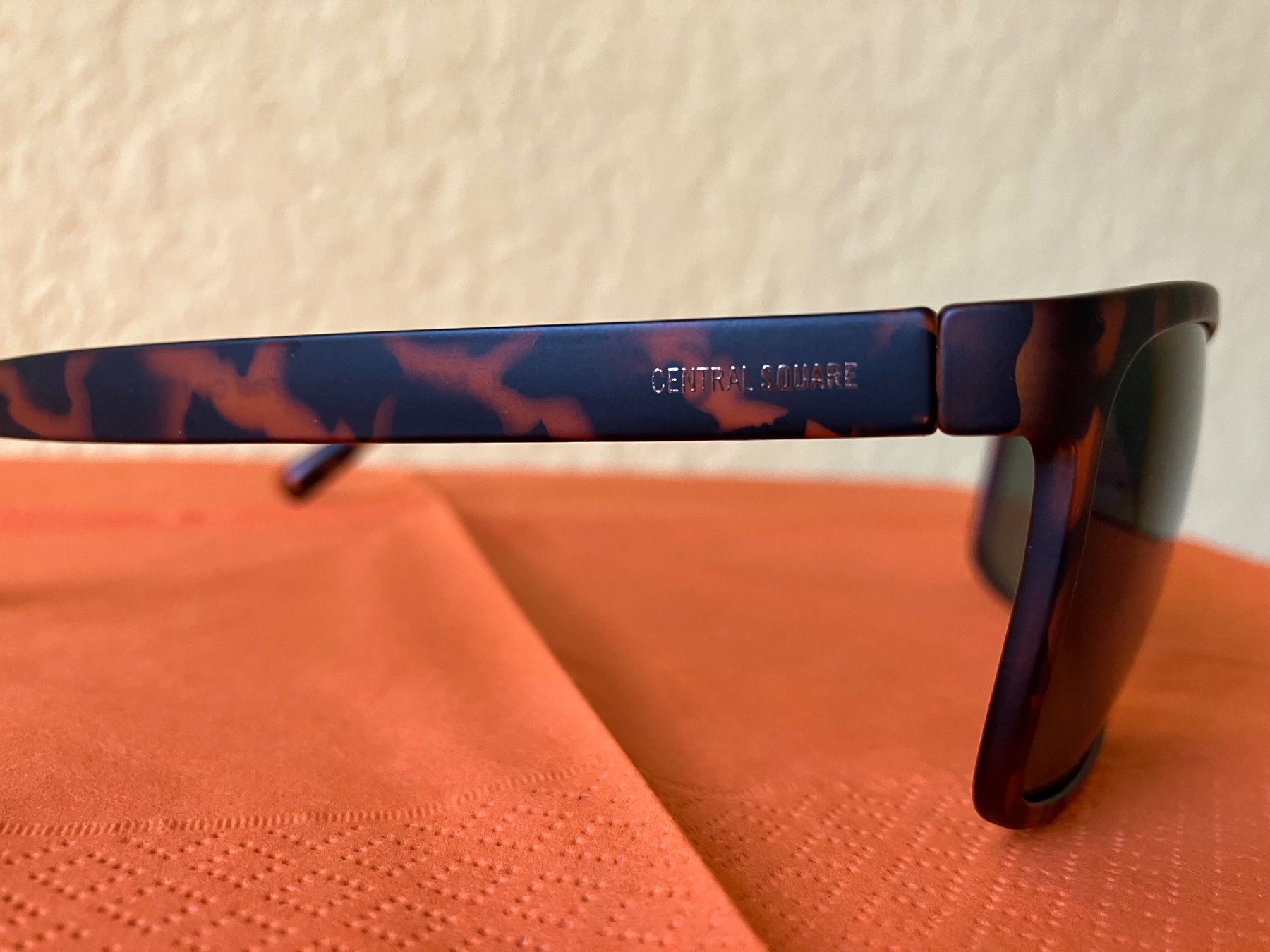 Occhiali & Lenti: Sonnenbrille – Usato da bern venduto da fam_m8sk 4