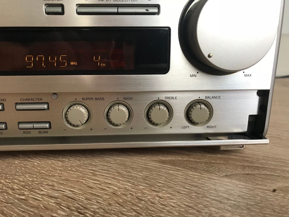 Onkyo Ricevitori: Onkyo R-811RDS Stereo Receiver champagner – Usato da Trimbach venduto da ELITA-5 5