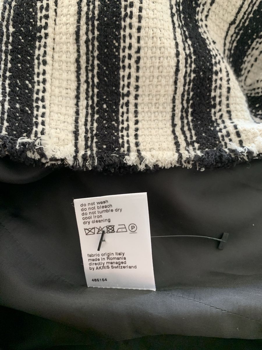 Akris Kleider: AKRIS: Neues lässiges, gestreiftes helles Kleid, 36 – Neu (gemäss Beschreibung) aus Luzern von paulablue 9