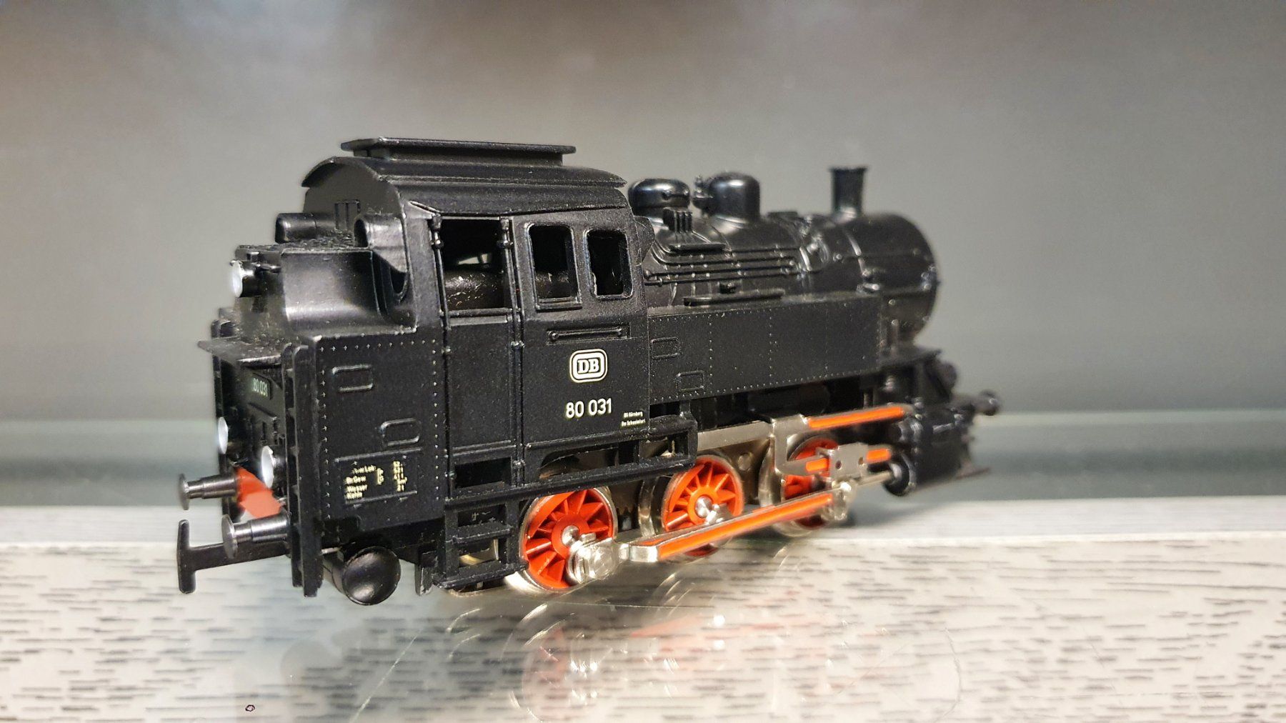 Märklin Modellini di ferrovie: MÄRKLIN: DB TENDERDAMPFLOK BR 80 – Usato da Biglen venduto da taunus82 3