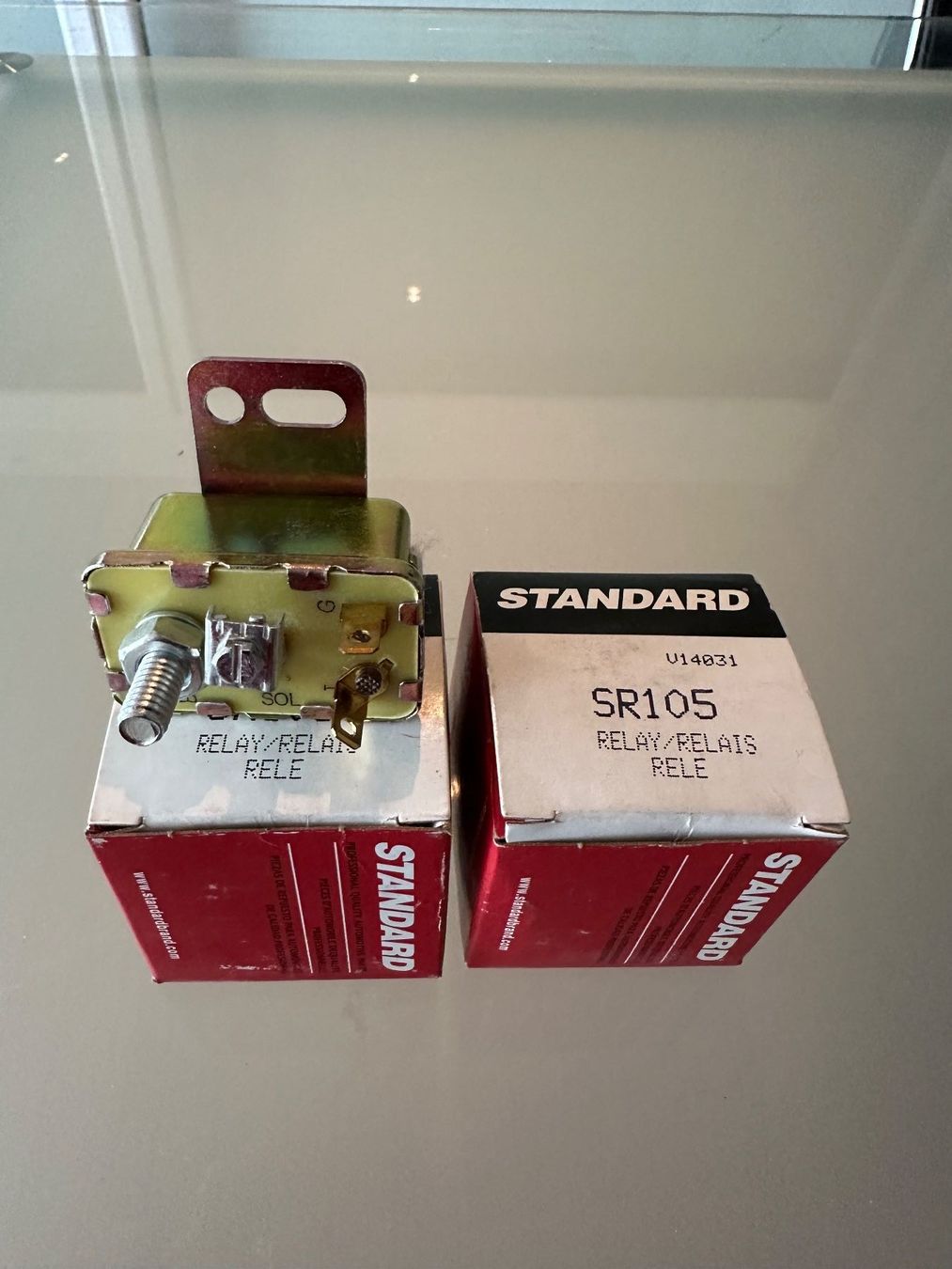 Mopar Toutes les pièces auto: Standard Motor Products SR105 Starterrelais Mopar V8 – D'occasion à Oberohringen par climservice