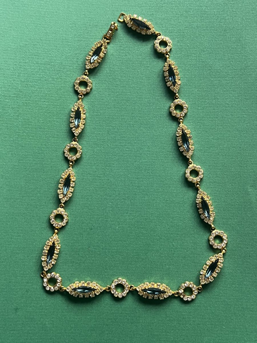 Catenine: Schone Vergoldet Kette mit / blau – Usato da Laufen venduto da Trendmarket