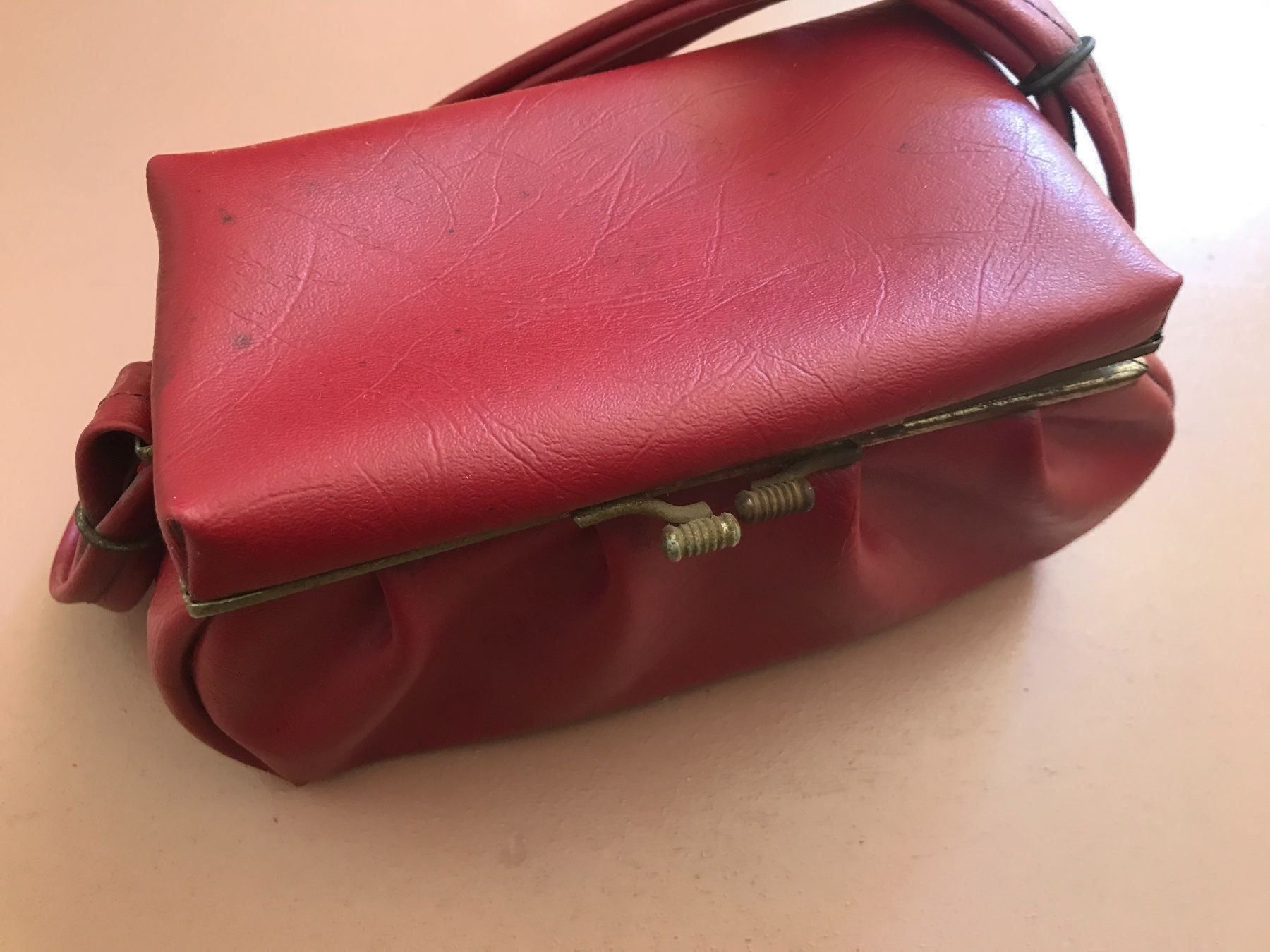 Borse da donna: Antike rote Leder Tasche – Usato da Basel venduto da jillybean 1