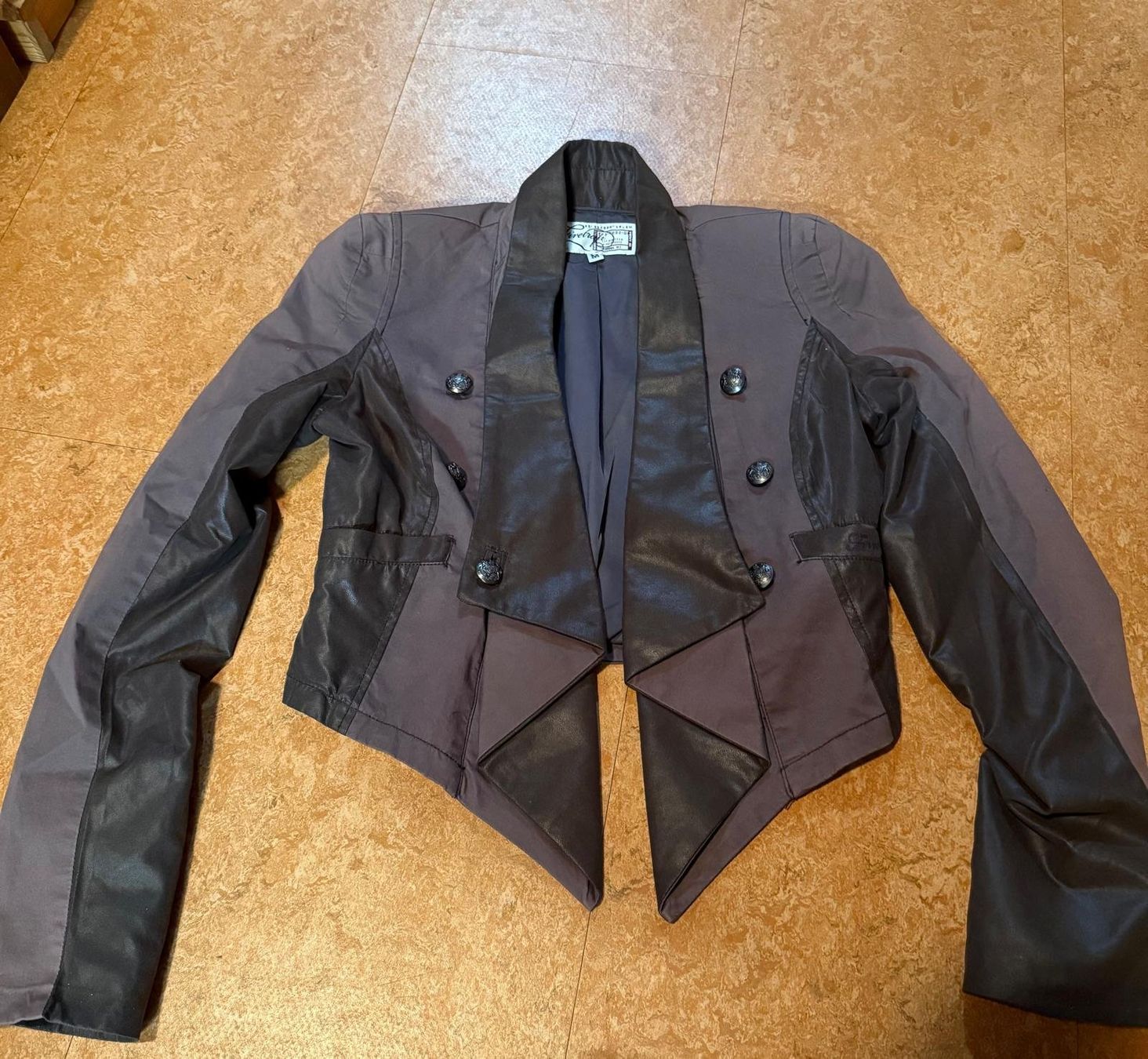 Giacche: Jacke – Usato da Flawil venduto da Stella_3