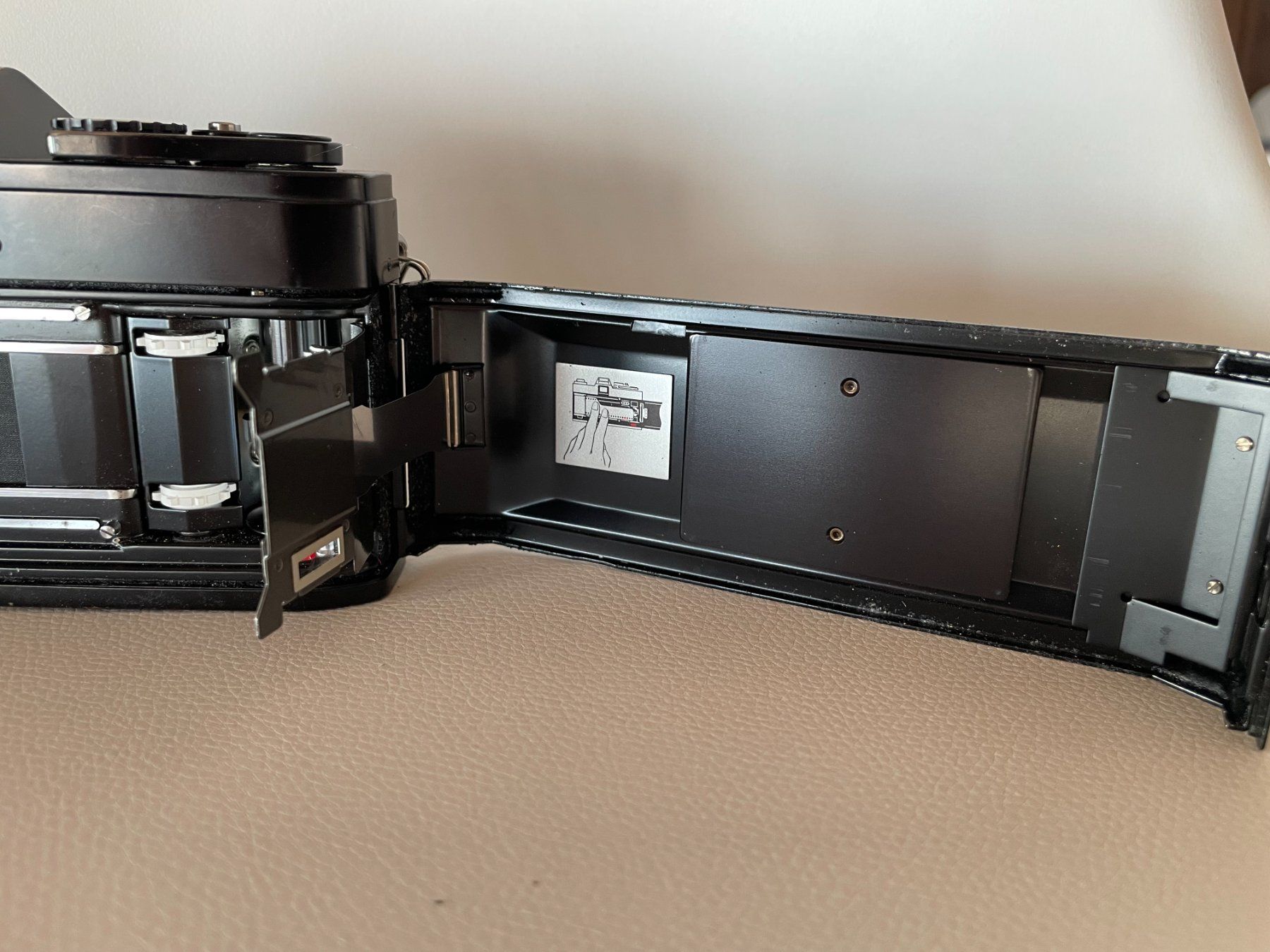 Canon Kamera: Canon FT QL Black – Defekt aus Petit Lancy von gil_hr6v 7