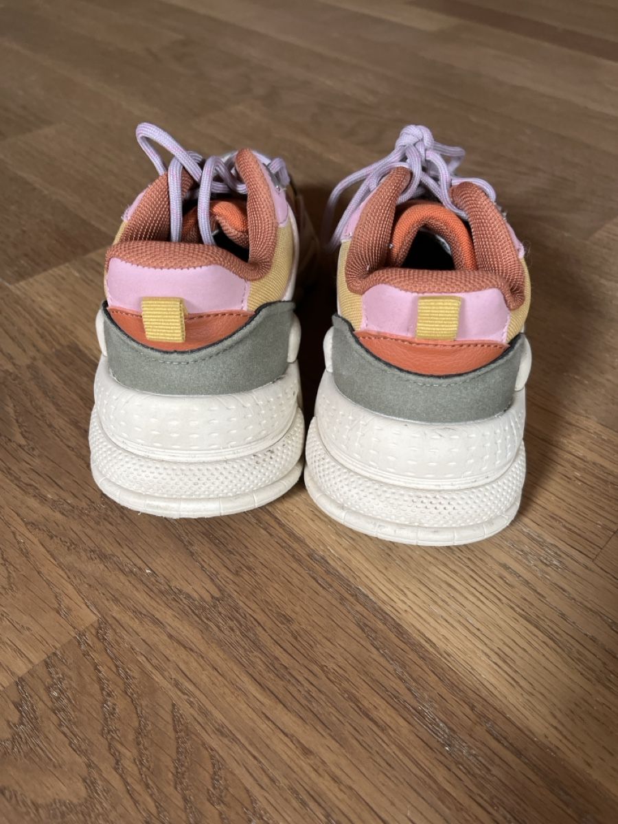 Next Scarpe da uomo: Mädchen Schuhe große 32  – Usato da Bern venduto da leo_6rh9 3
