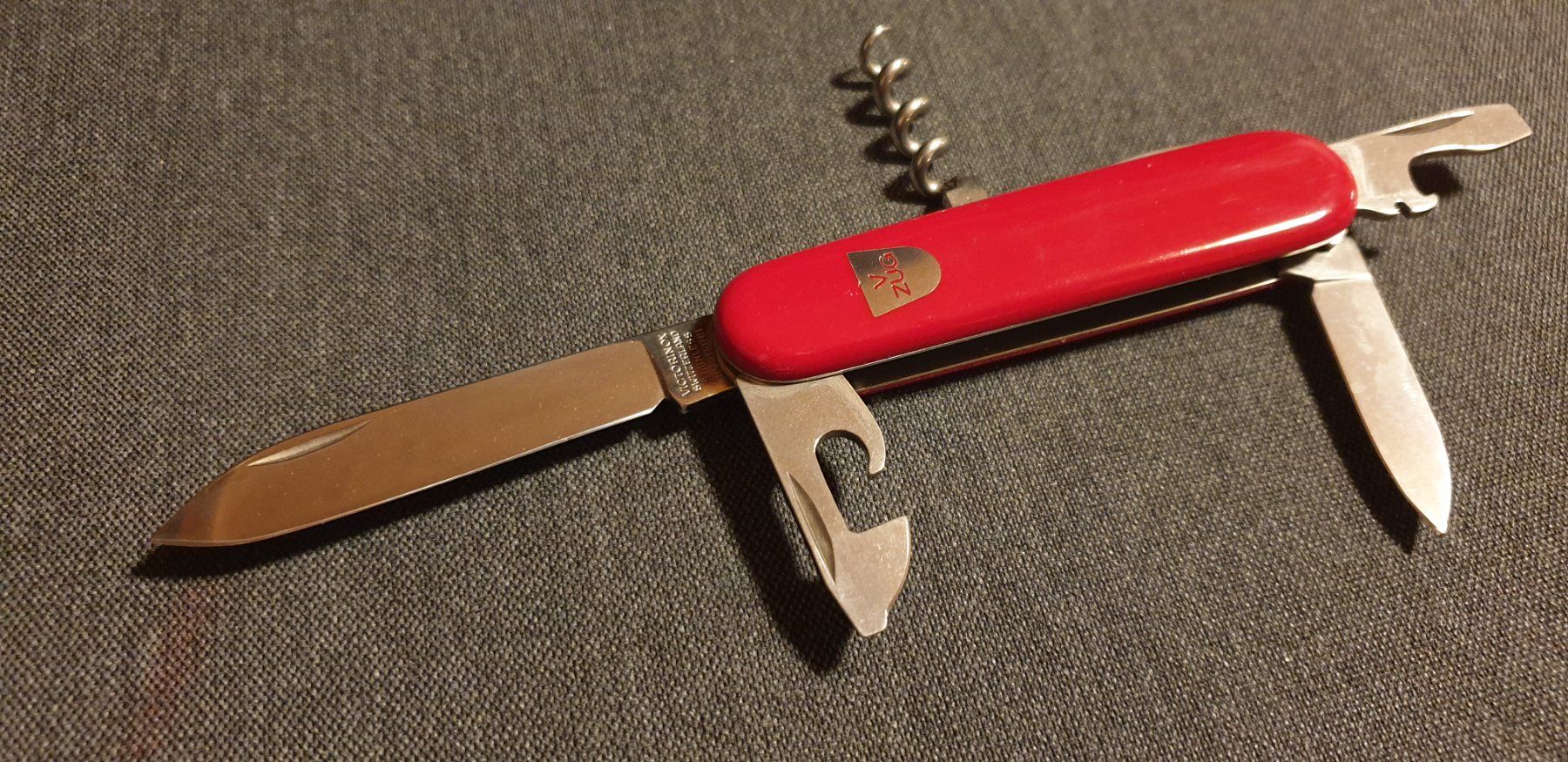 Victorinox Coltelli tascabile: ZUG Sackmesser Victorinox – Usato da Val D Illiez venduto da SnowRoof 1