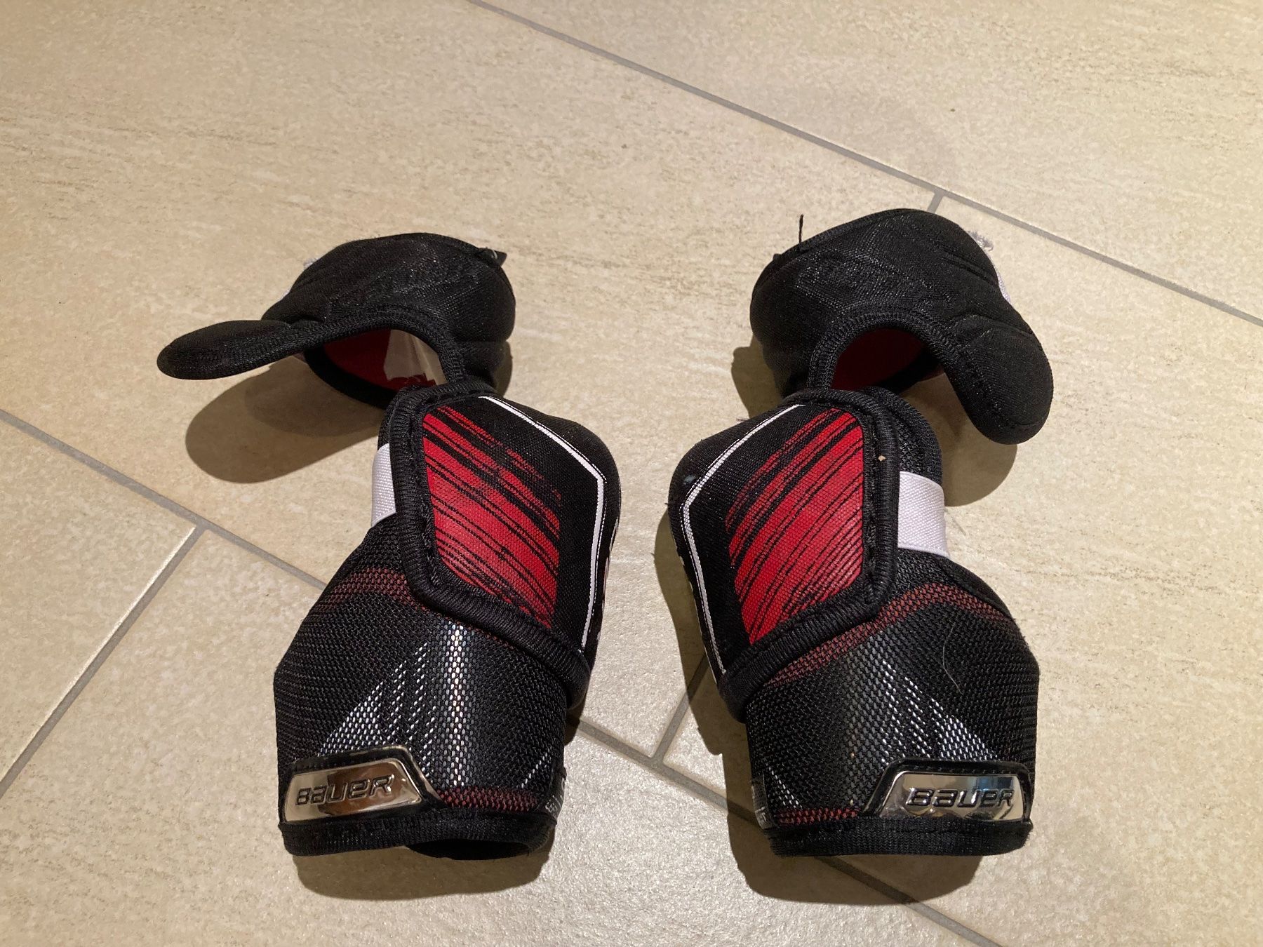 Bauer Schutz & Schoner: Eishockey Ellbogenschoner Bauer NSX S18 – Gebraucht aus Deitingen von Calimi 1