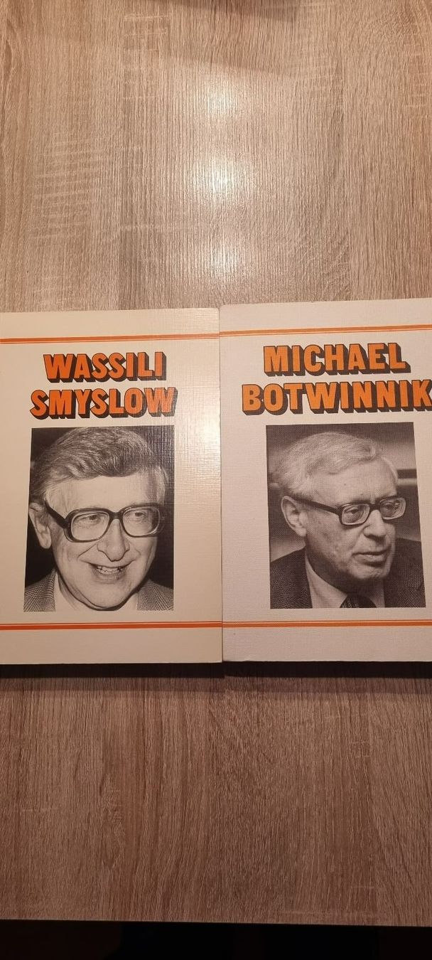 Libri: Schachbuch Smyslow und Botwinnik – Usato da Muttenz venduto da Langerochade
