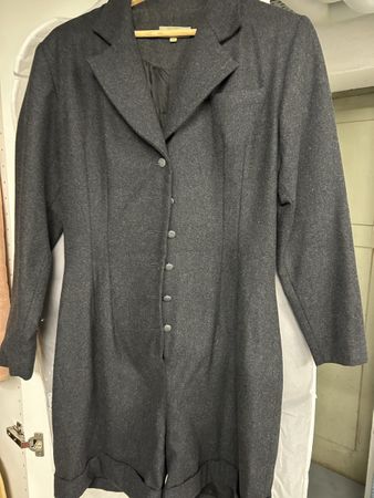 Eleganter Wolljumpsuit Gr. 36 von Printemp