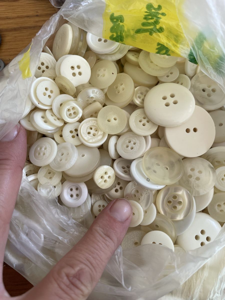 Bottoni: Knöpfe Set Mix  – Usato da Niederbüren venduto da poschti 6