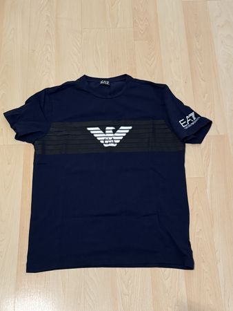 Emporio Armani T-Shirt Grösse L in Navy